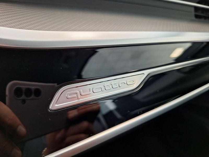 Audi A6 A6 Avant 40 2.0 TDI quattro ultra S tronic S line edition