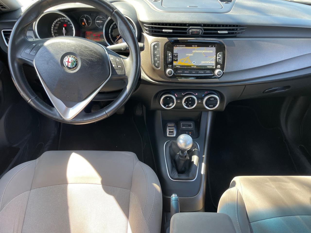 Alfa Romeo Giulietta a*f*f*a*r*e