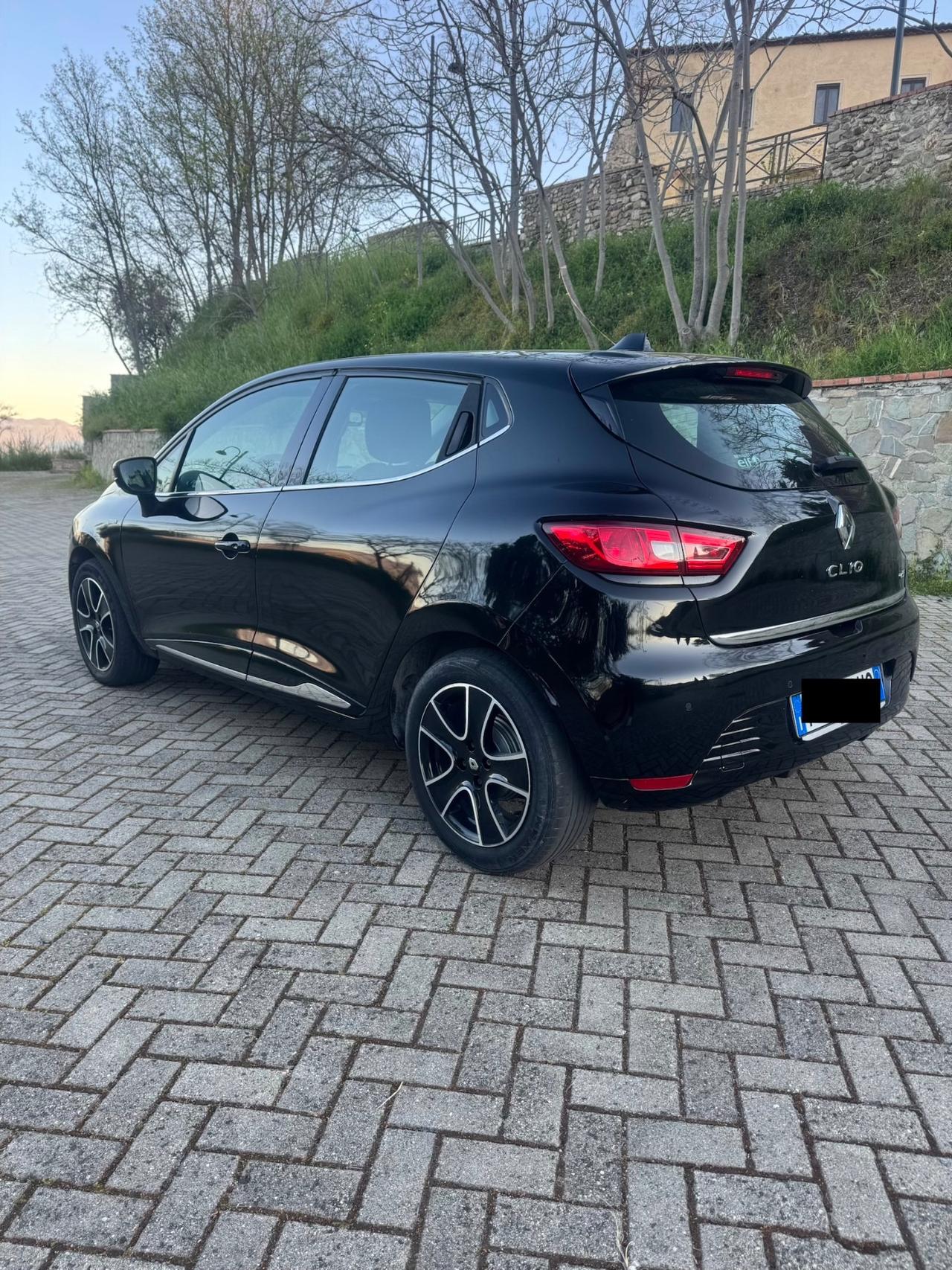 Renault Clio 1.5 dCi 90CV *Black Edition* 2016