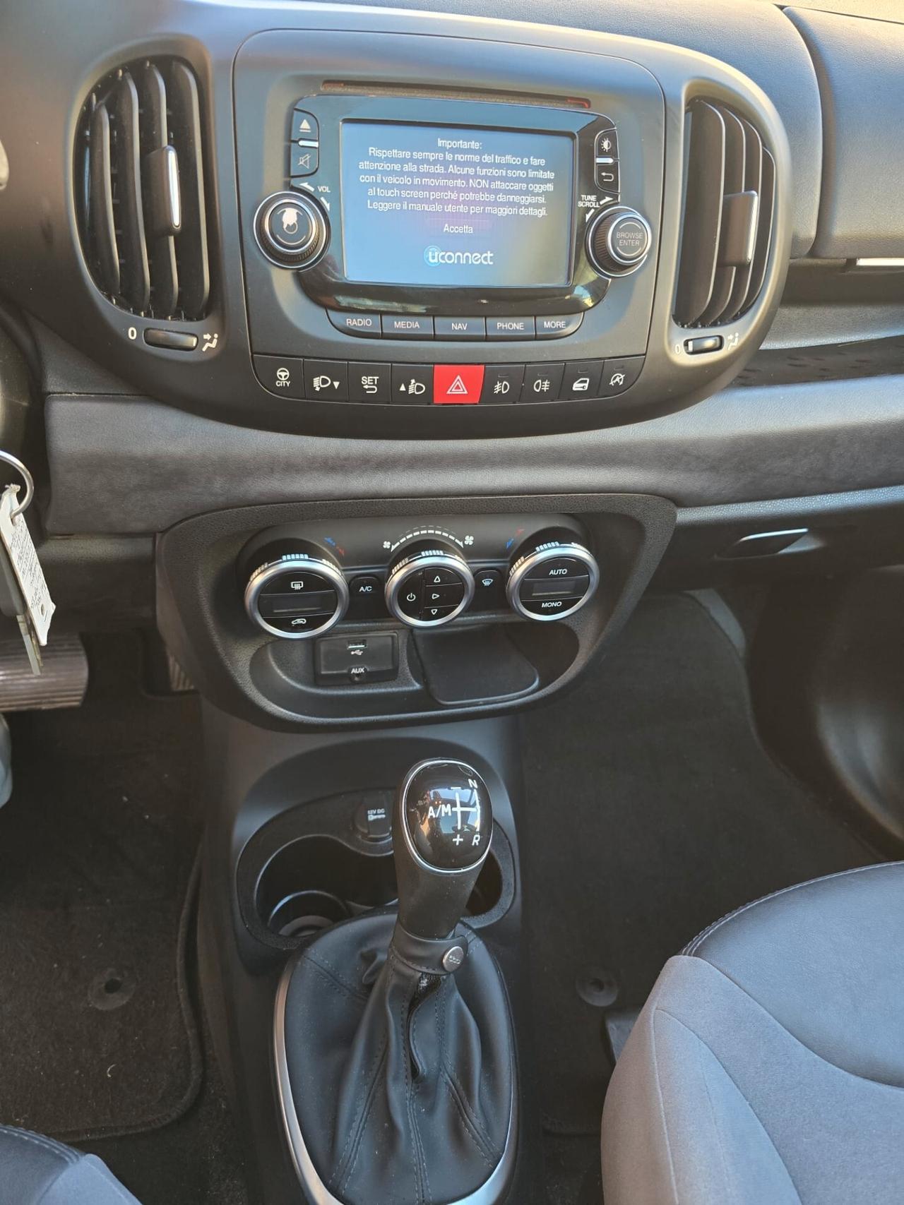 Fiat 500L 1.3 Multijet 85 CV Dualogic Lounge tetto panoramico cambio automatico