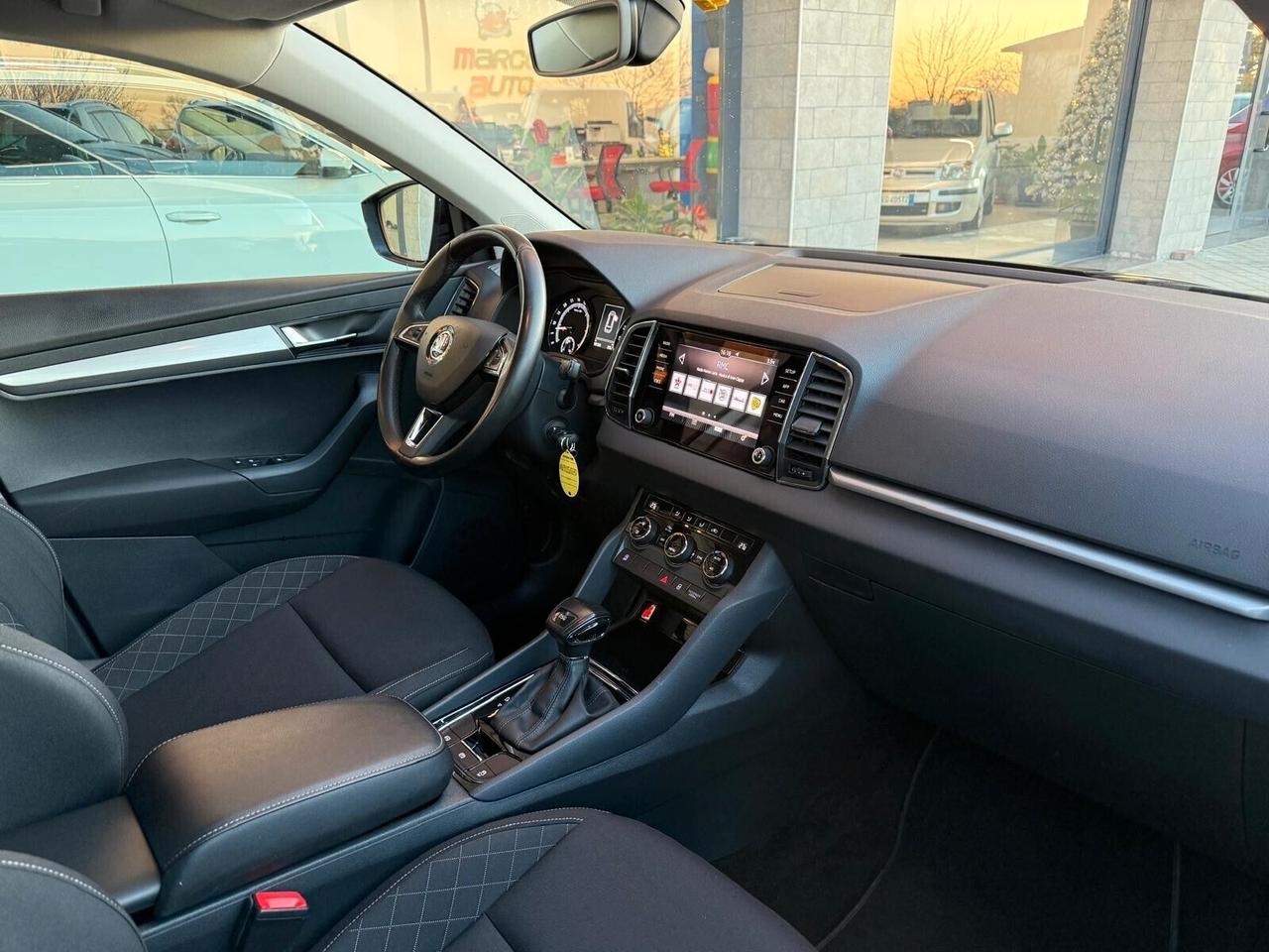 Skoda Karoq 1.6 Diesel Cambio Automatico Neopatentati