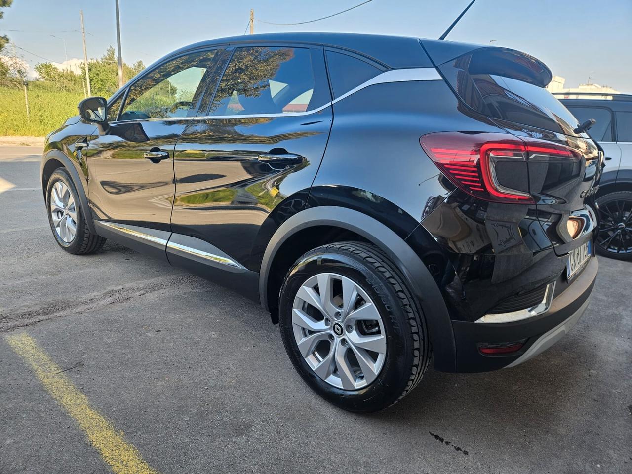 Renault Captur 1.6 E-Tech hybrid 2022