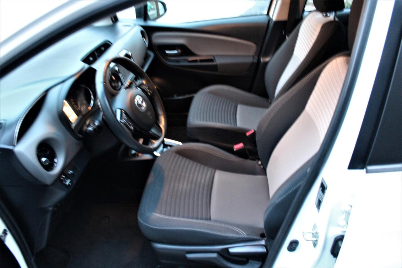 Toyota Yaris 1.5 Hybrid 5 porte Business