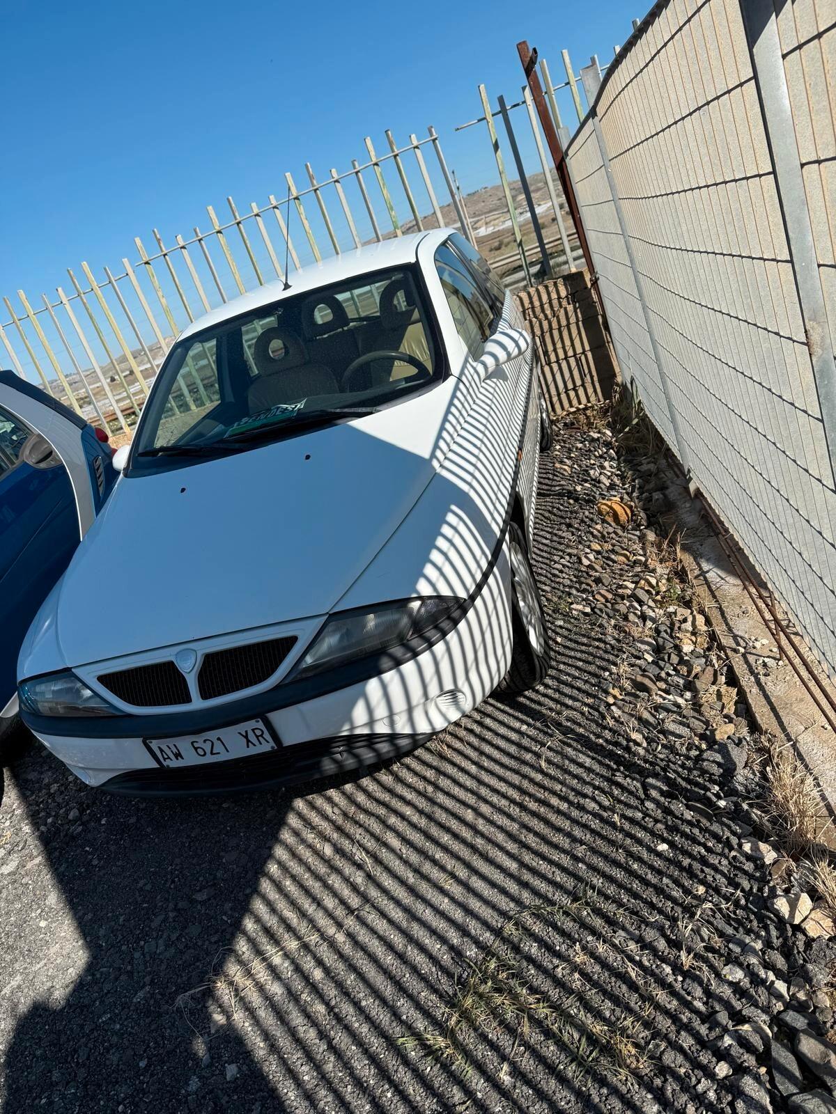 Lancia Y 1.1i cat Elefantino Blu