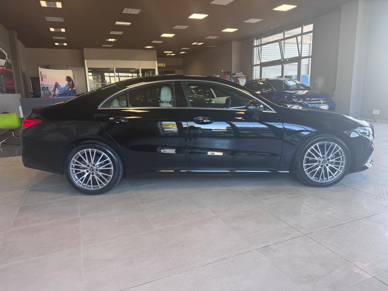 MERCEDES CLA 180CDI KM 42.000 SEDAN AT8 TETTO SPORT