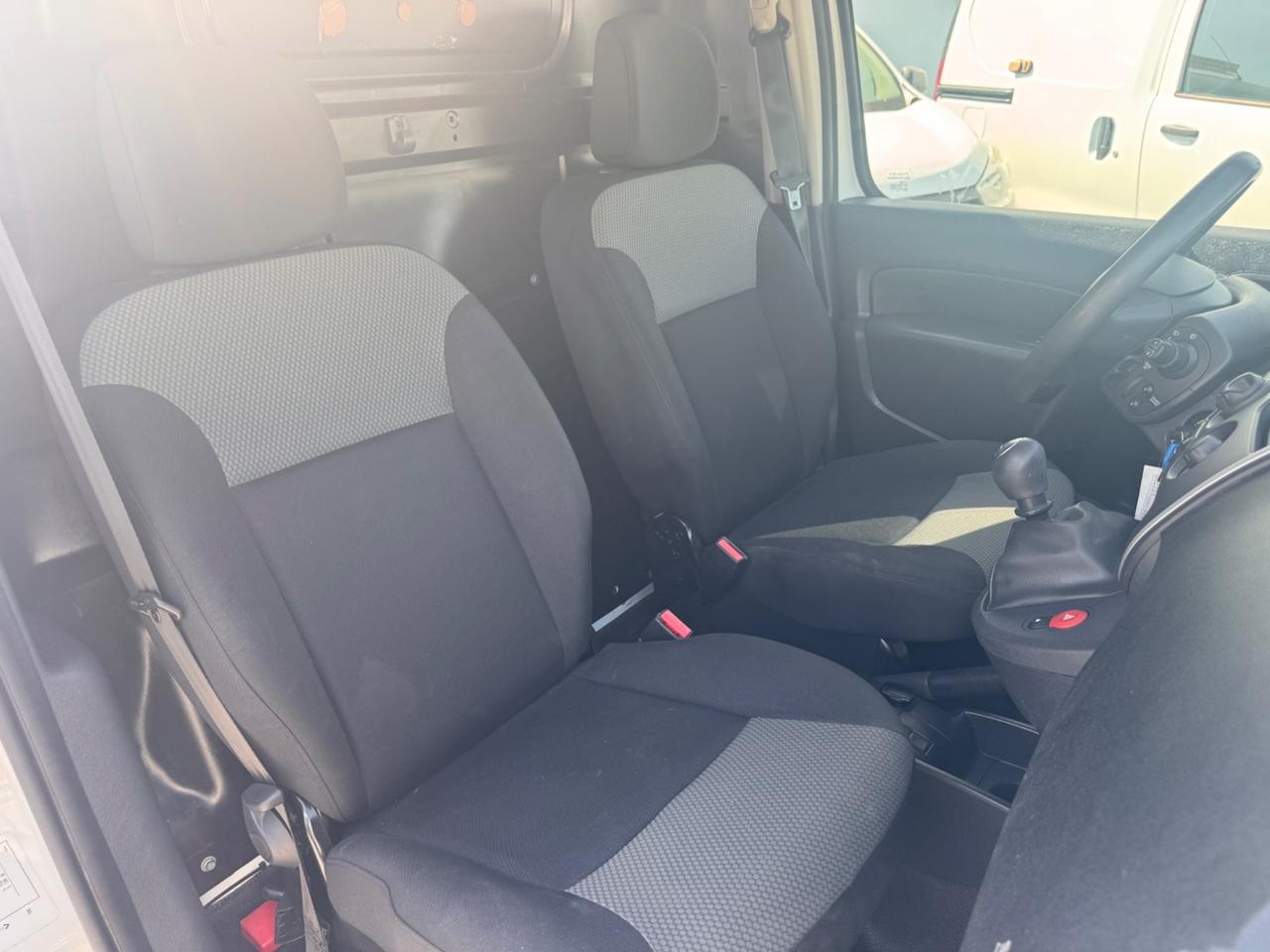 Renault Kangoo MAXI 1.5 BLUE DCI 115CV PASSO LUNGO L2 PRONTO