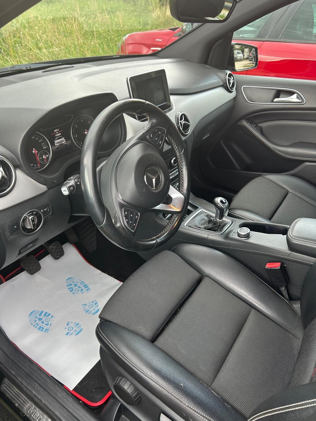 Mercedes-benz B 180 d Premium