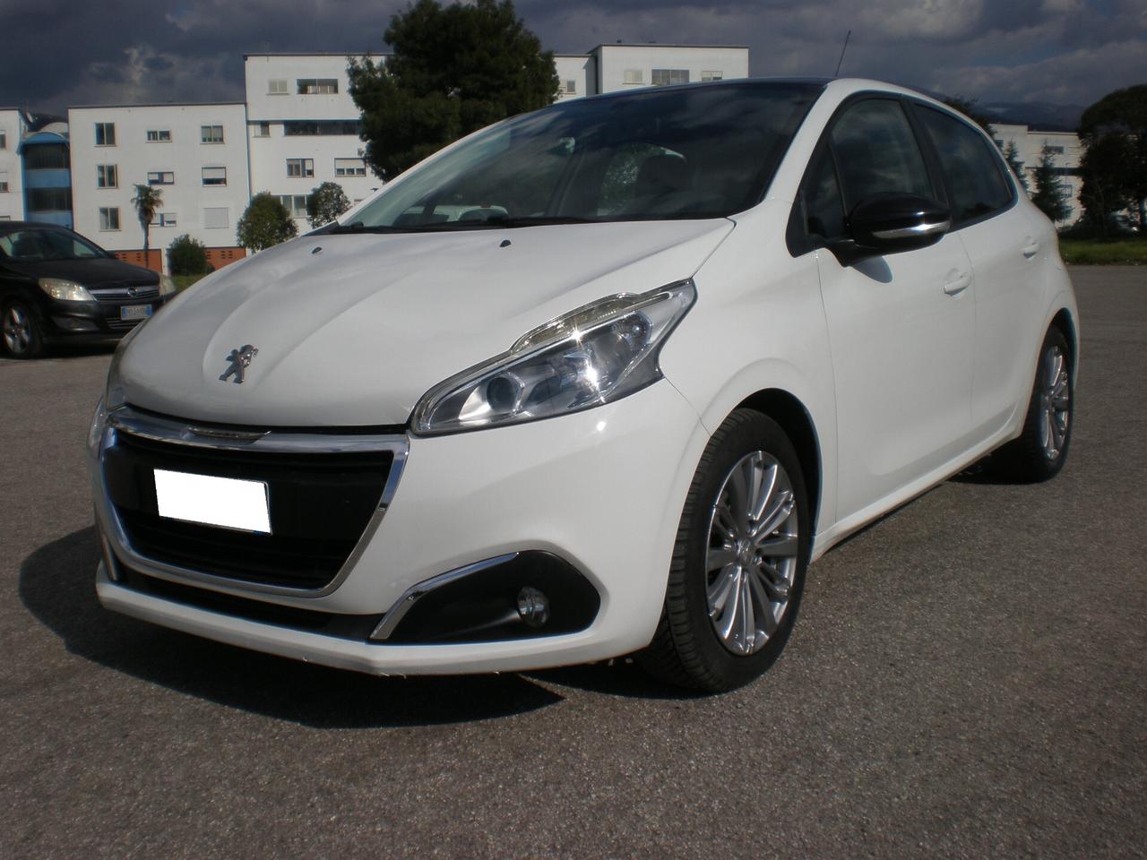 Peugeot 208 1.6 td restyling, bella
