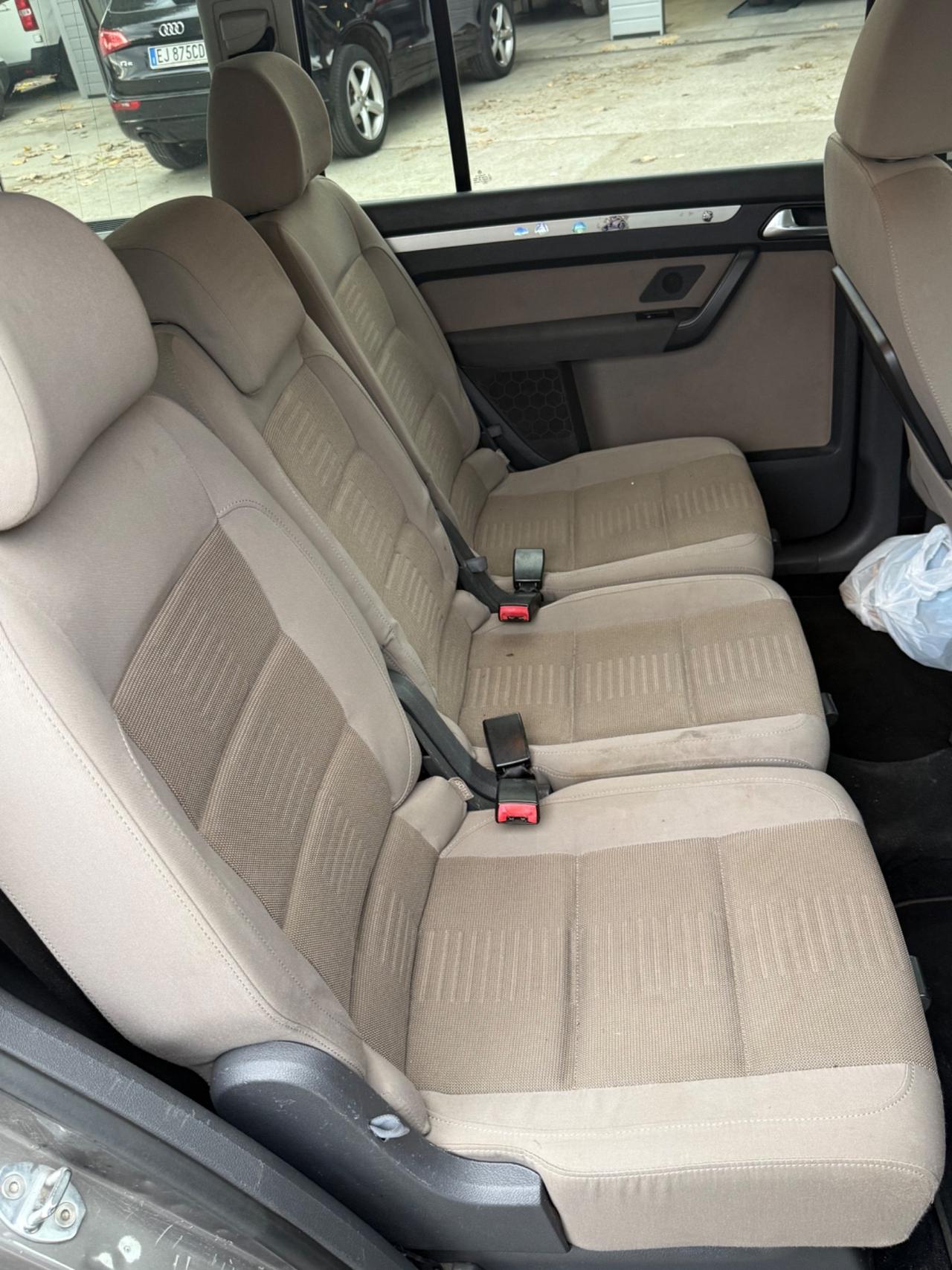 Volkswagen Touran 2.0 Highline Ecofuel 7 posti