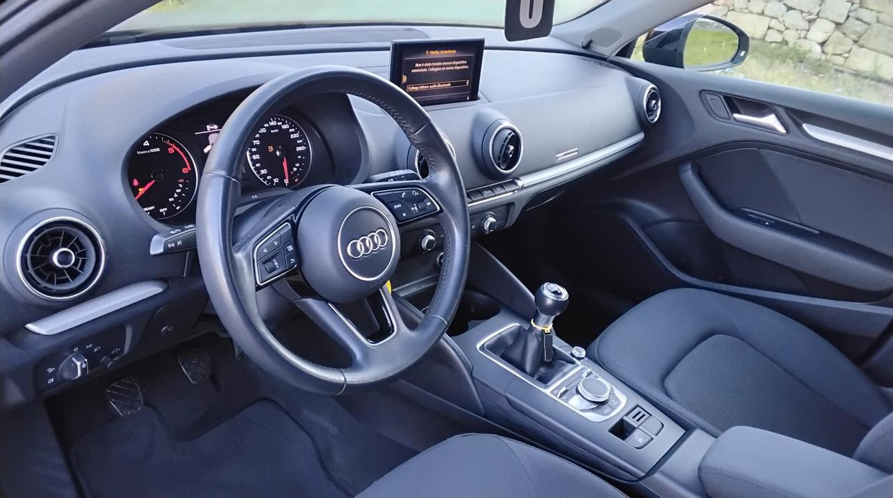 Audi A3 SPB 30 TDI Business