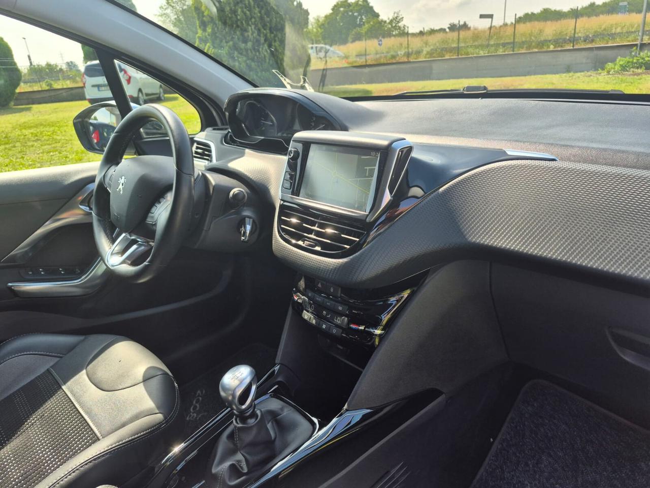 Peugeot 2008 120cv Outdor Adatta Neopatentati
