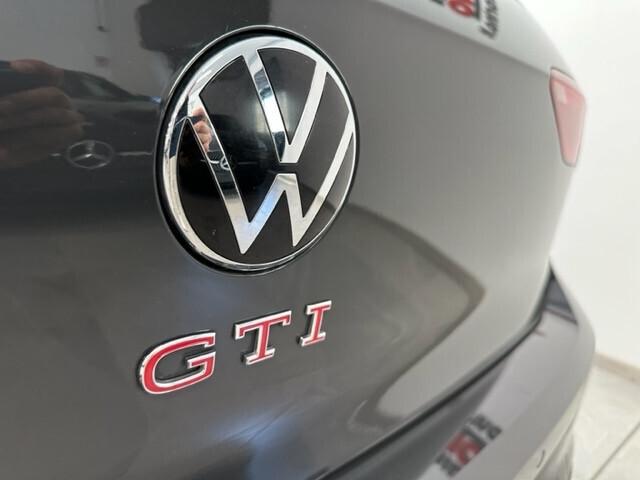 Volkswagen Golf GTI Golf 2.0 TSI GTI DSG
