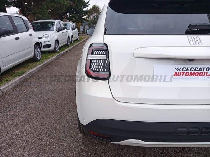 FIAT 600 600 1.2 hybrid La Prima II 110cv auto