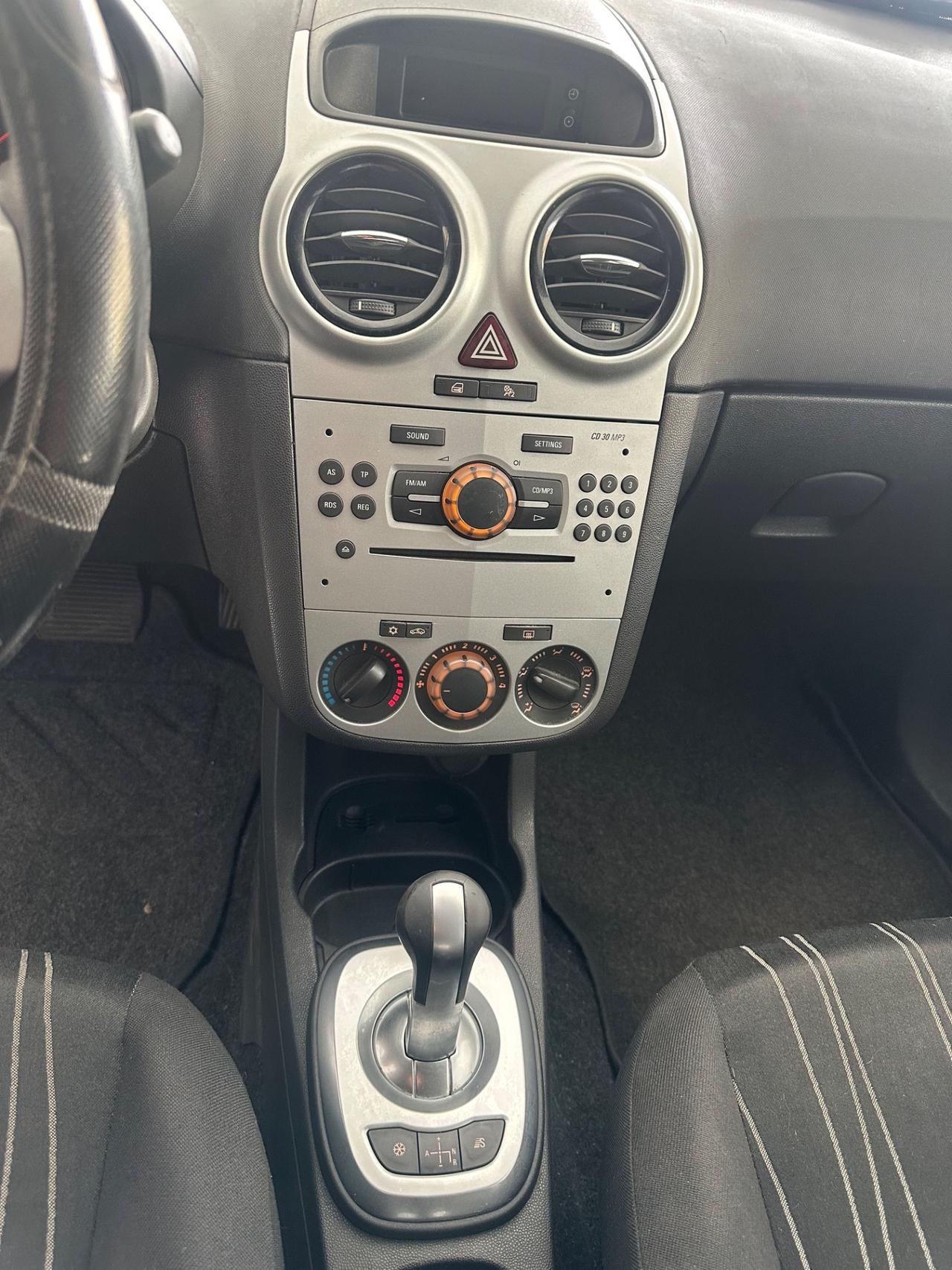 Opel Corsa 1.2 5 porte Easytronic Cosmo