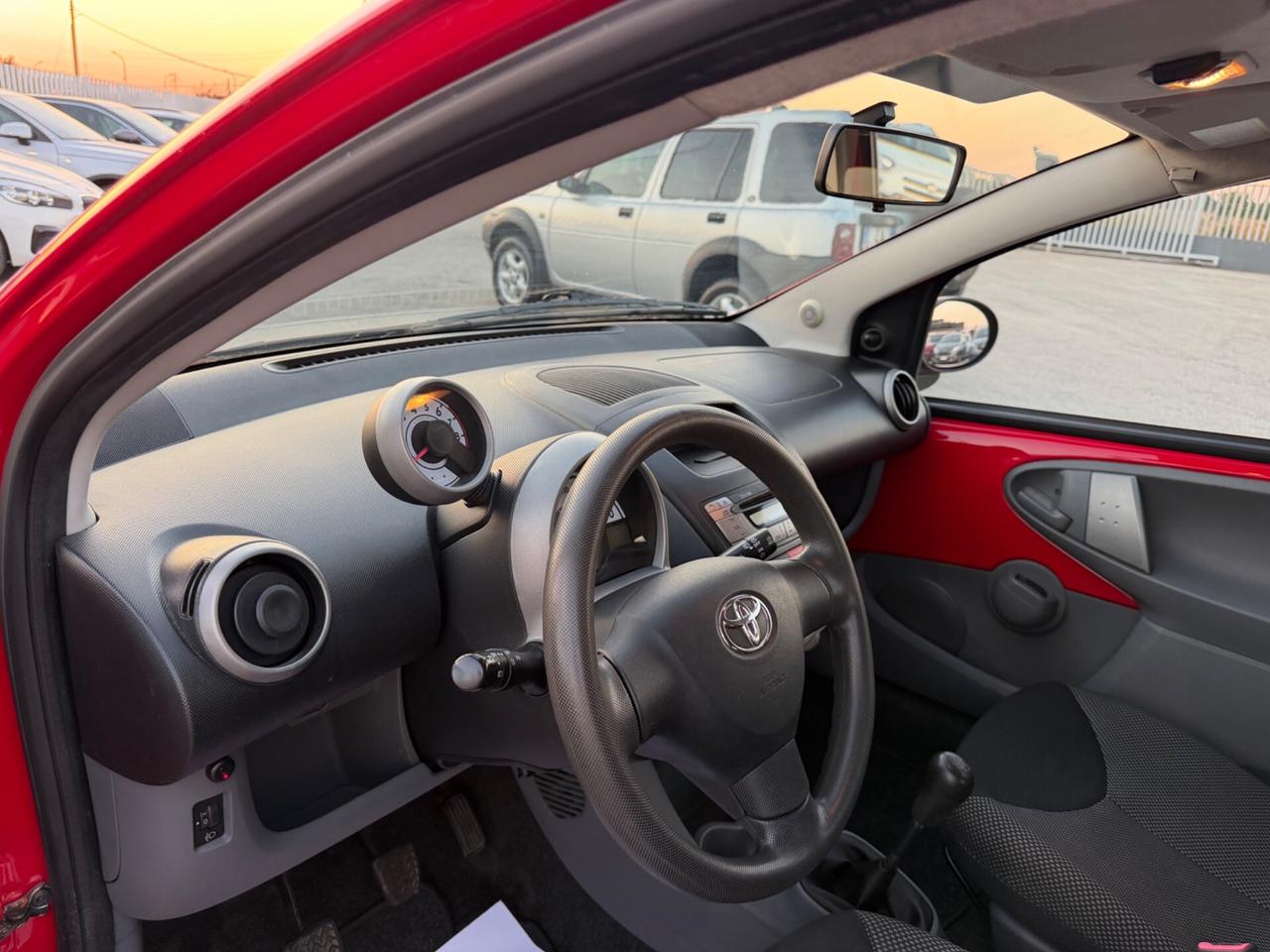 TOYOTA AYGO 1.0 5PORTE CLIMA MY10 NUOVISSIMAAAA