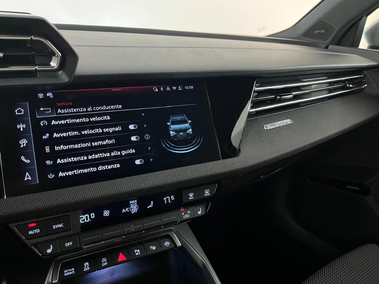 Audi S3 Sportback 2.0 tfsi quattro s-tronic AKRAPOVIC