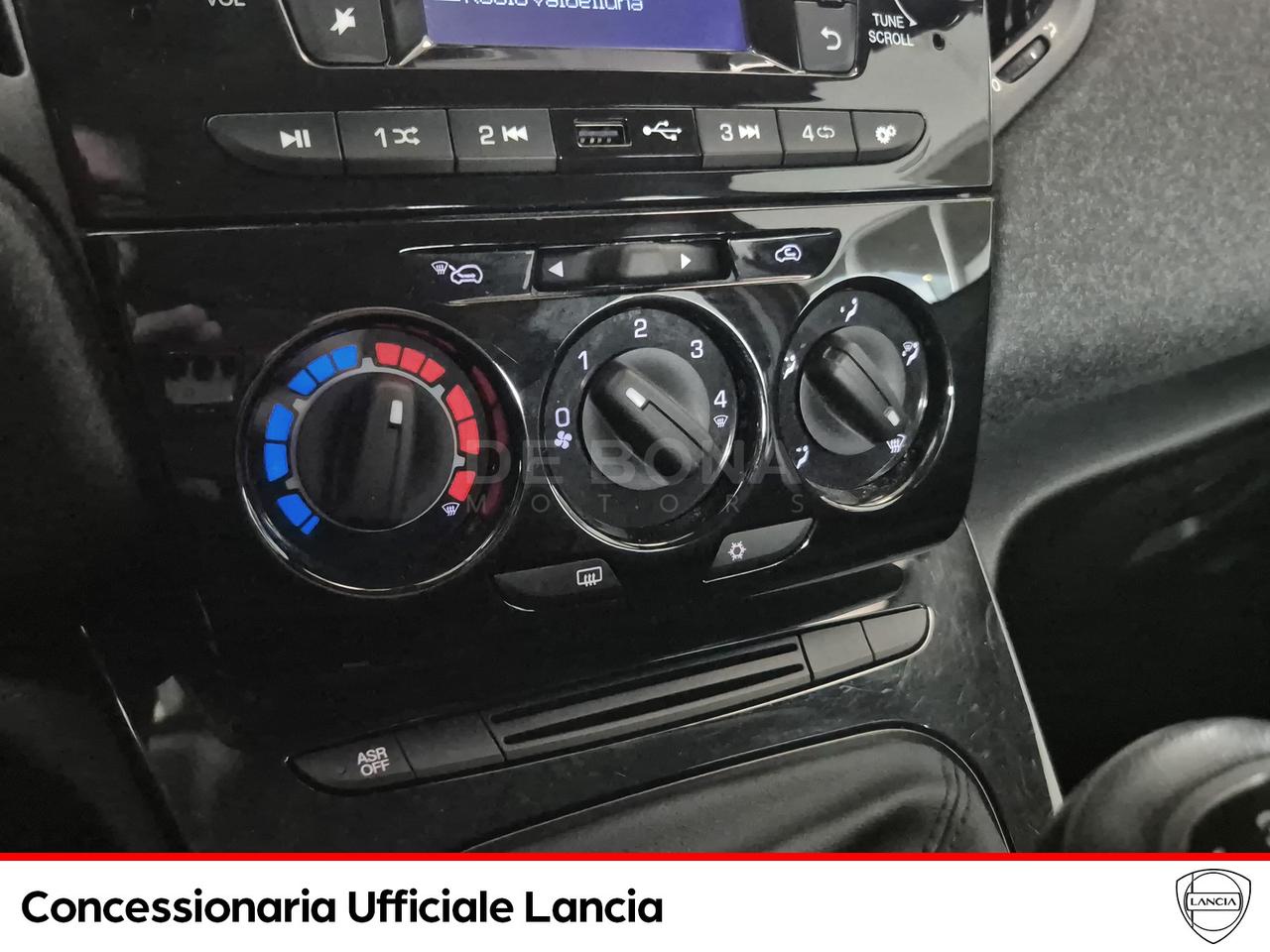 Lancia Ypsilon 1.0 firefly hybrid gold s&s 70cv