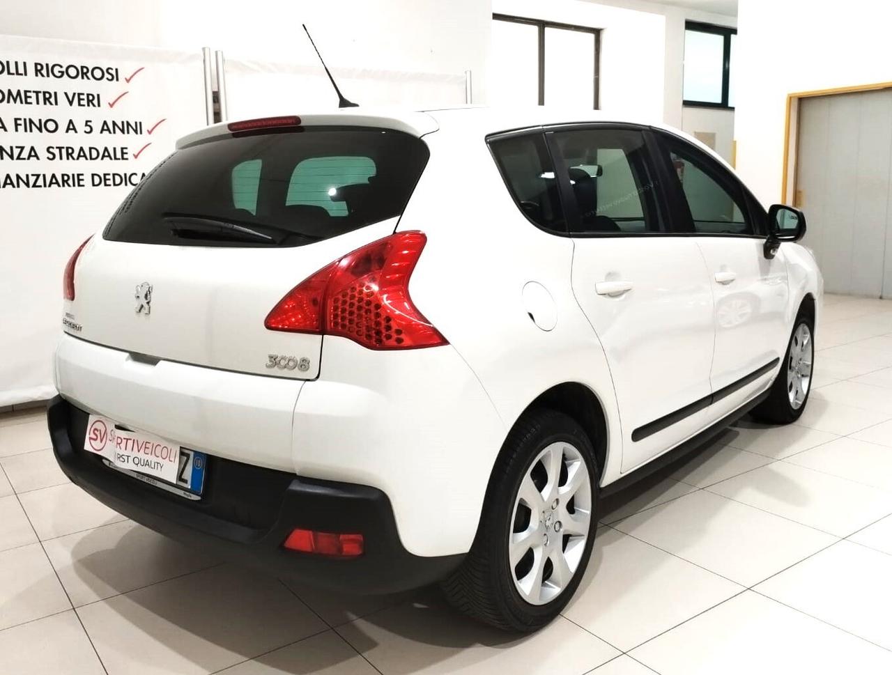 Peugeot 3008 1.6 HDi 110CV Premium
