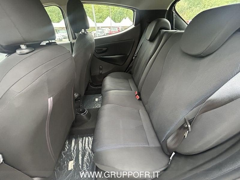 Lancia Ypsilon Ypsilon 0.9 TwinAir 85 CV 5 porte Metano Ecochic Gold