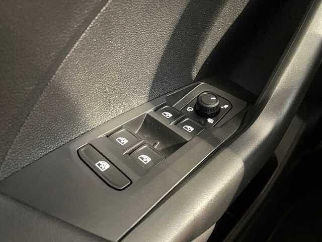 Volkswagen T-Cross 1ª serie 1.0TSI 95CV Life - IVA ESPOSTA/NEOPATENTATI
