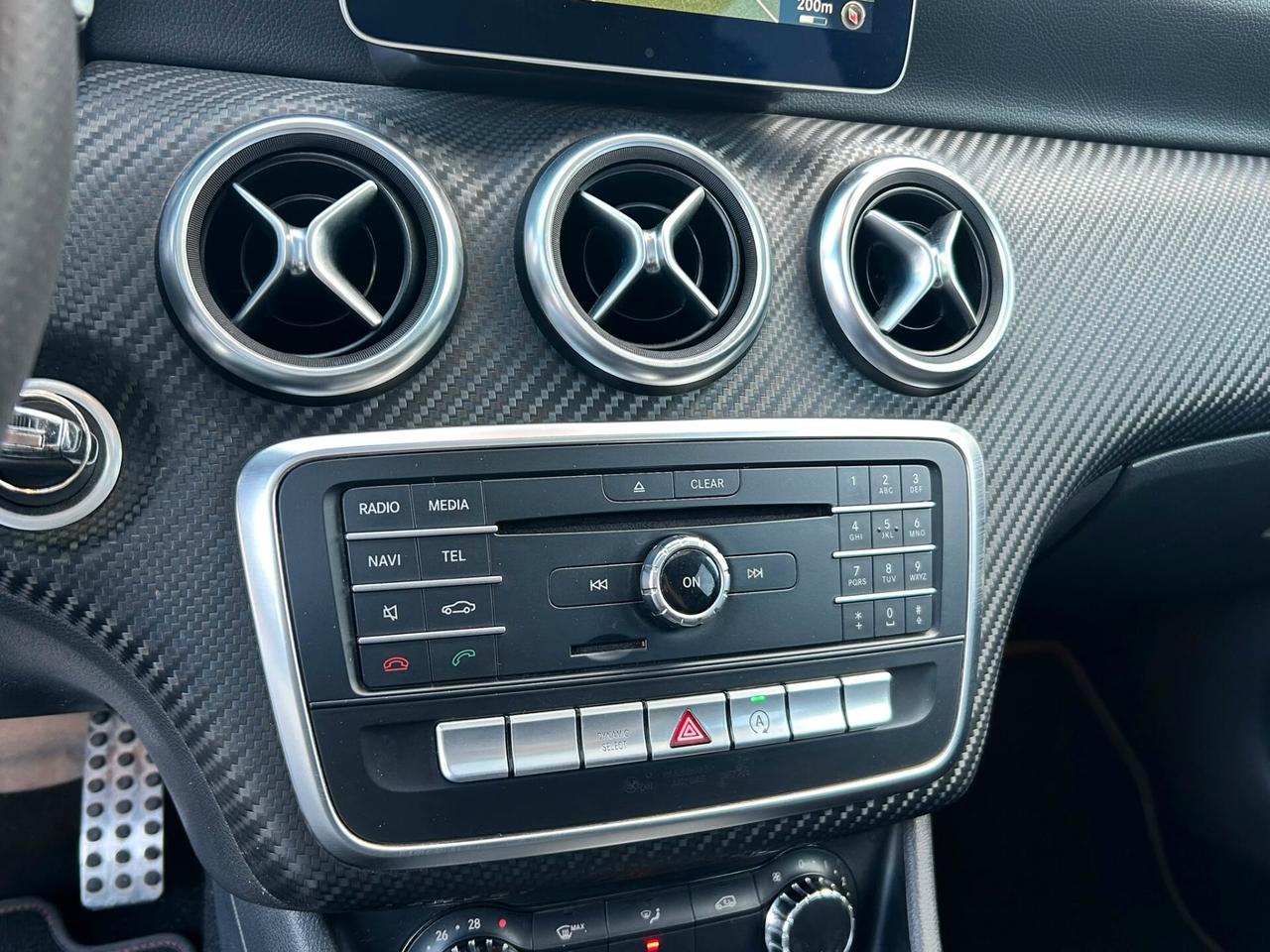Mercedes-benz A 180 d Automatic Premium AMG LINE