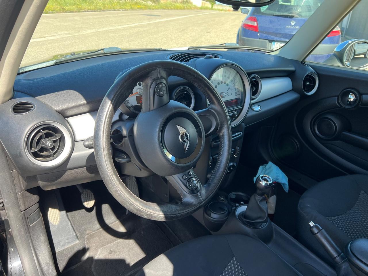 Mini 1.6 16V One D