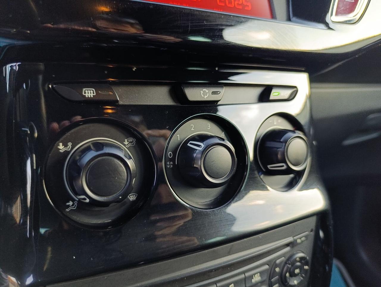 Citroen DS3 1.2 puretech So Chic 82cv