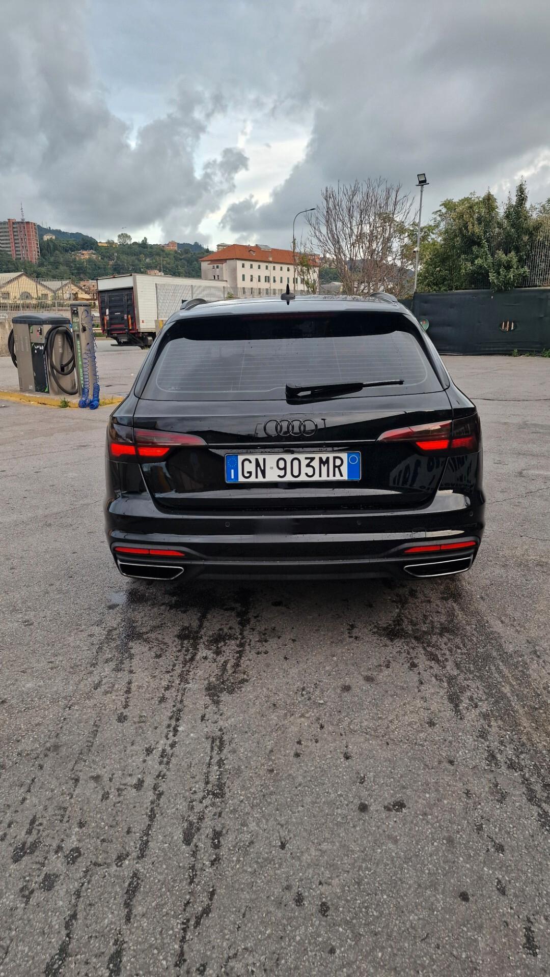 Audi A4 Avant 40 TDI S tronic Business