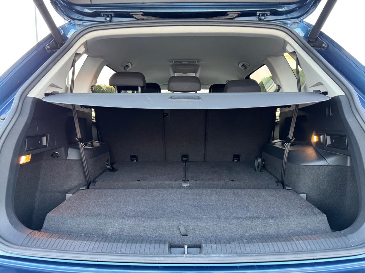 VOLKSWAGEN TIGUAN Allspace 2.0 Tdi - 7 Posti Navi