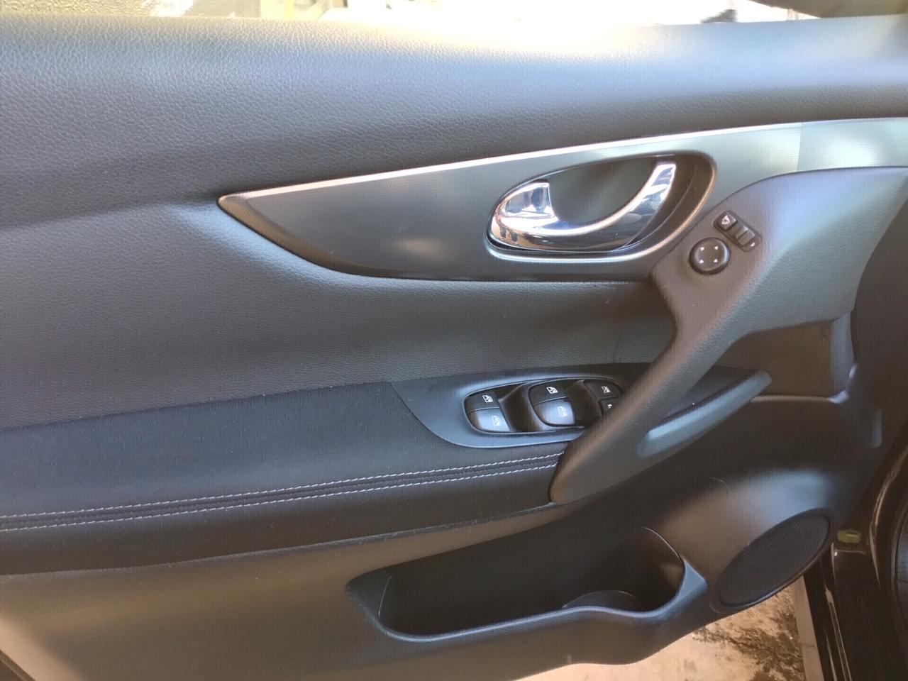 Nissan Qashqai 1.6 dCi N-Connecta