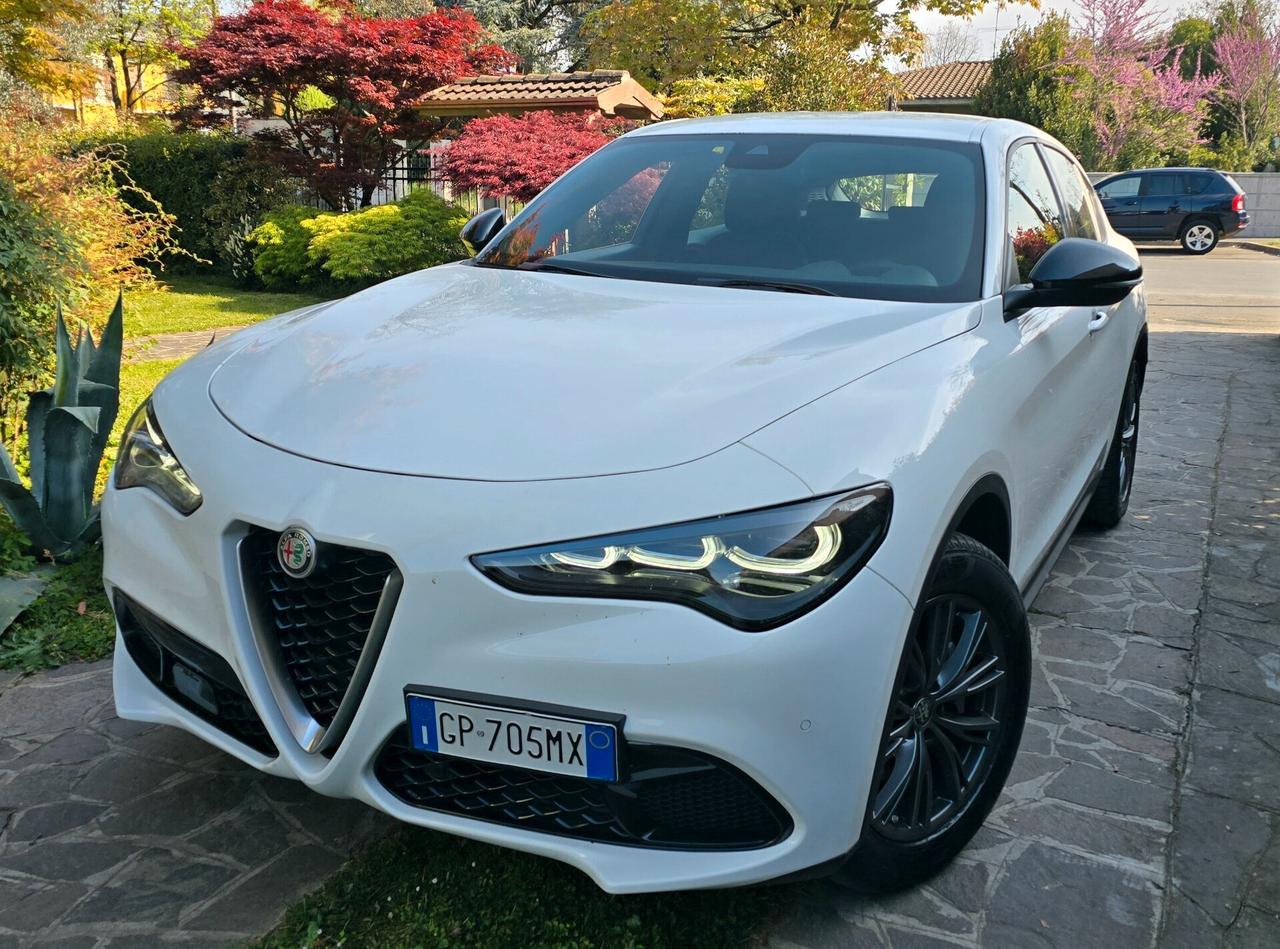 Alfa Romeo Stelvio 2.2 Turbodiesel 210 CV AT8 Q4 Sprint