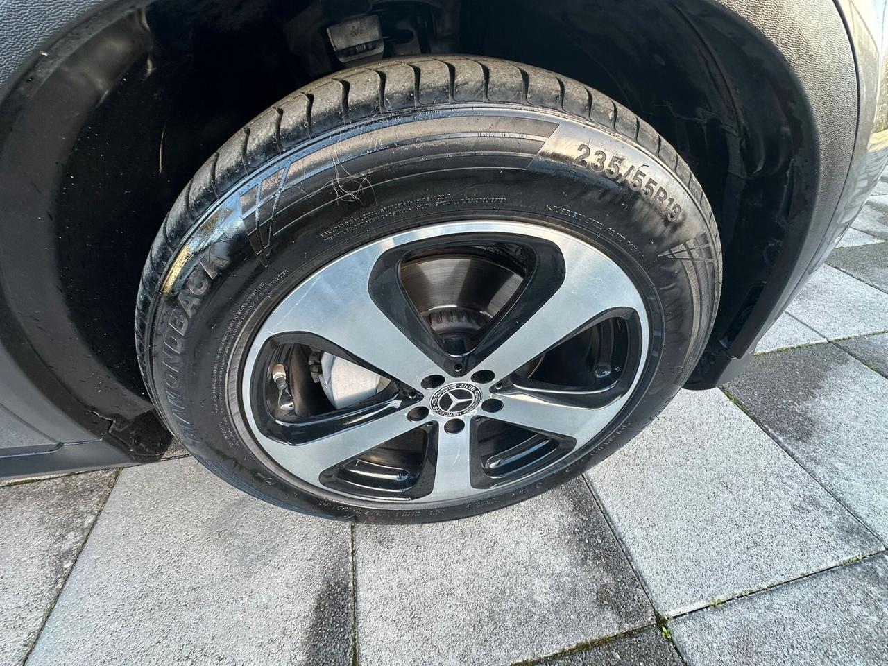 Mercedes GLC 220 170V d 4Matic Exclusive 2017 FULL