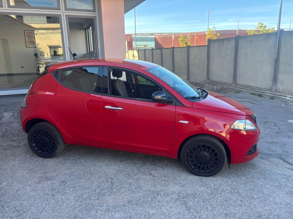 LANCIA Ypsilon 1.0 FireFly S&S Hybrid Oro