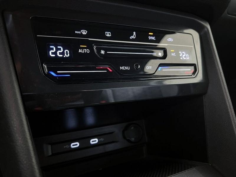 Volkswagen Tiguan Tiguan 2.0 tdi R-Line 150cv dsg