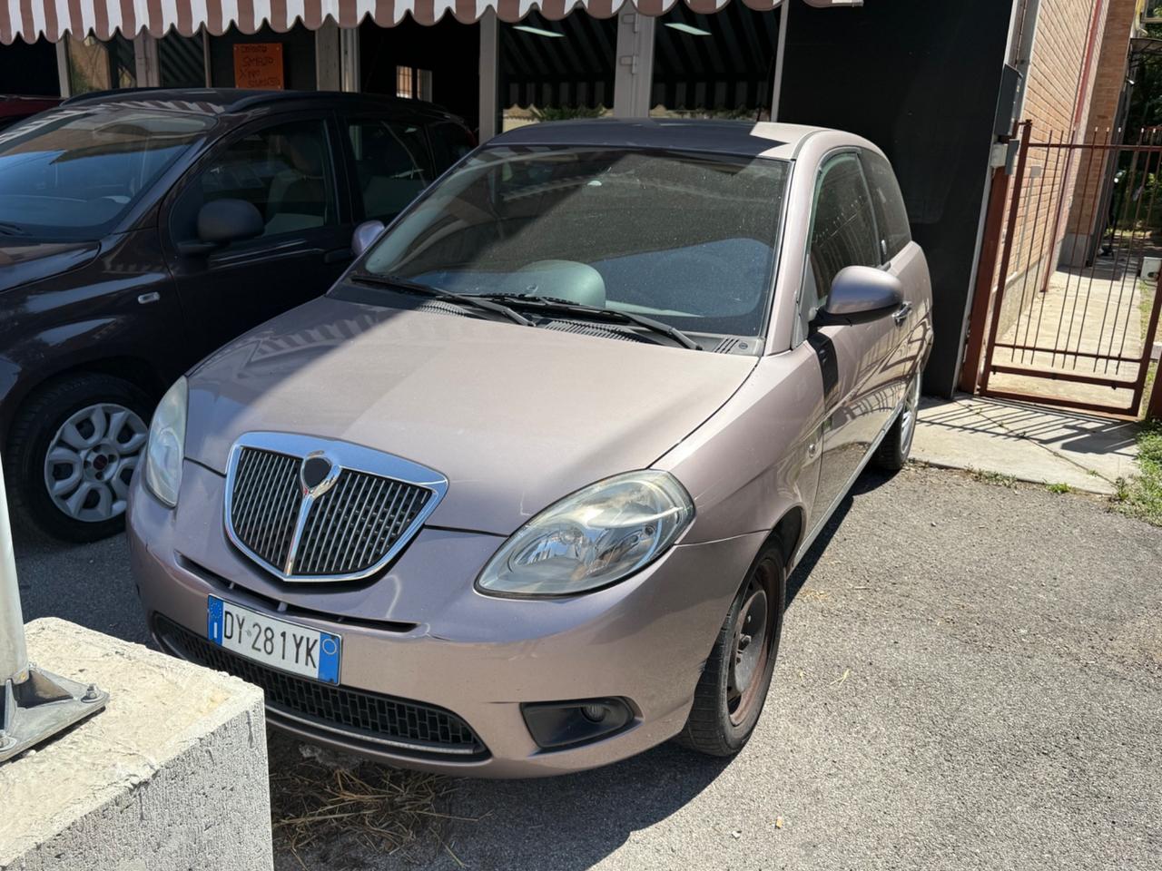 Lancia Ypsilon 1.4 Platino Ecochic GPL