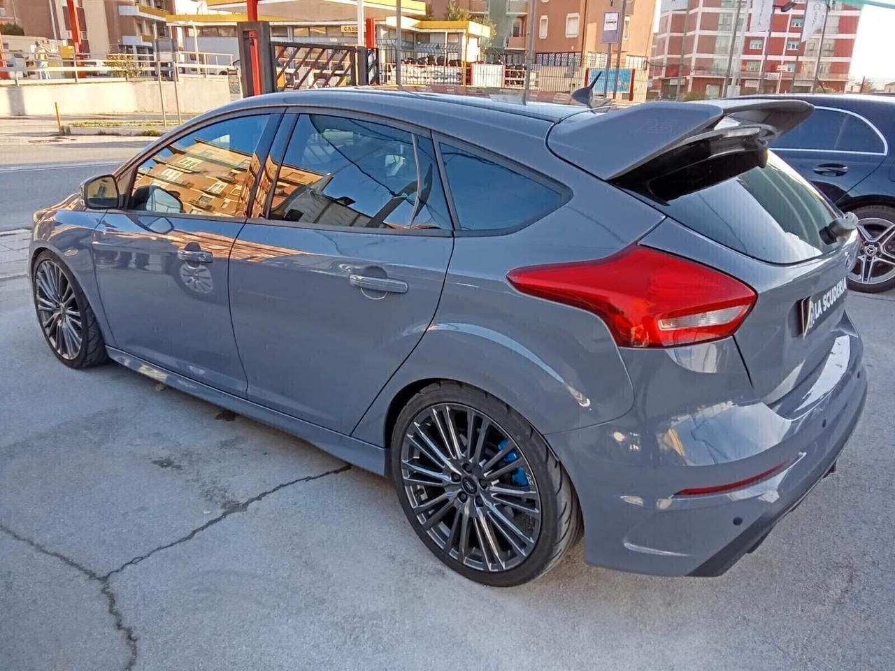 Ford Focus RS 2.3 350 CV AWD