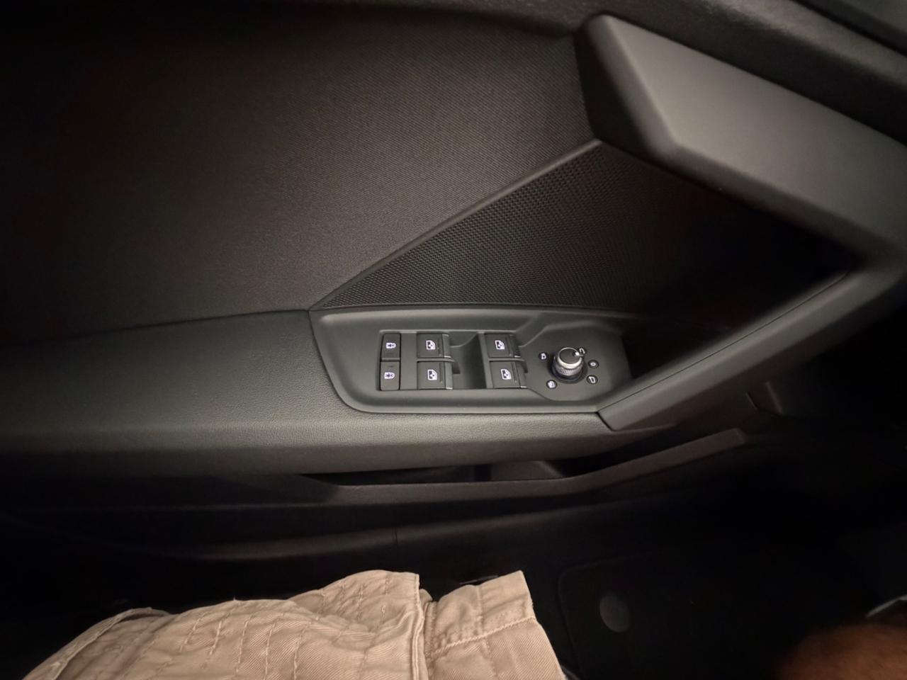Audi A3 SPB 30 g-tron S tronic Business Advanced METANO !!