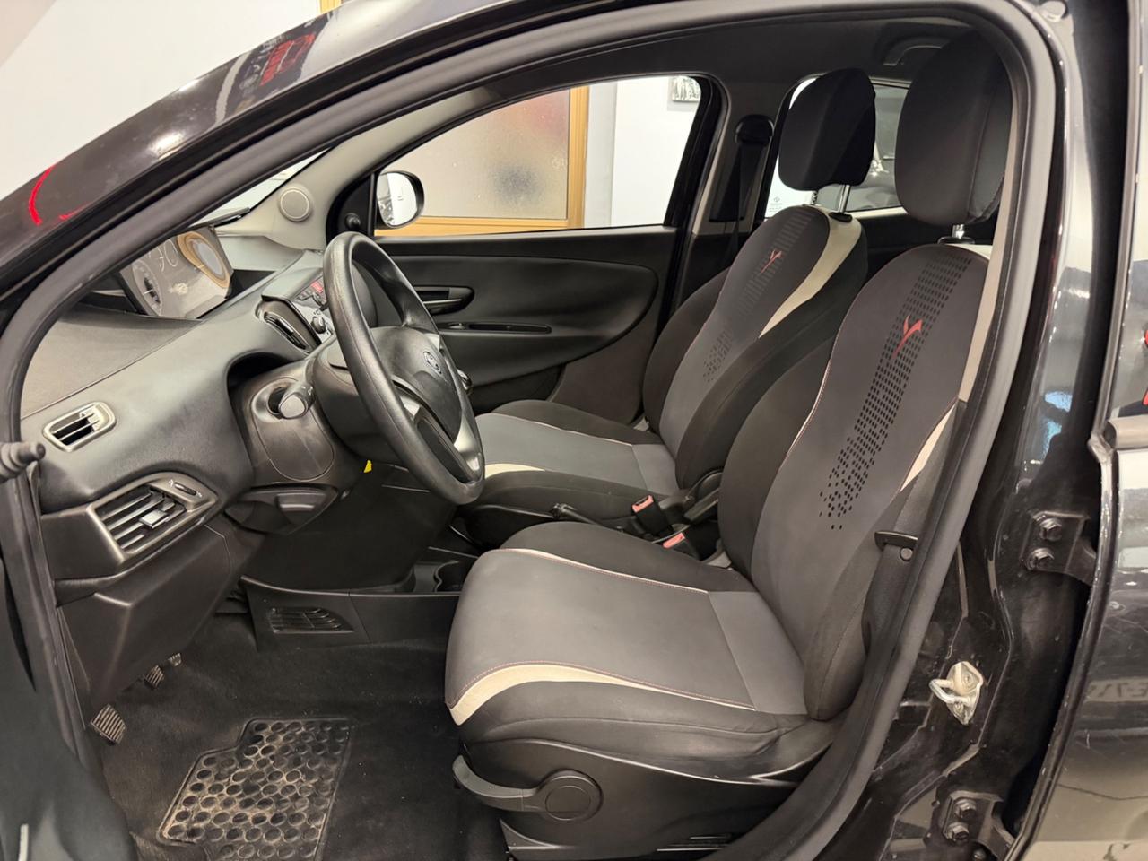 Lancia Ypsilon 1.2 69 CV 5 porte Elle