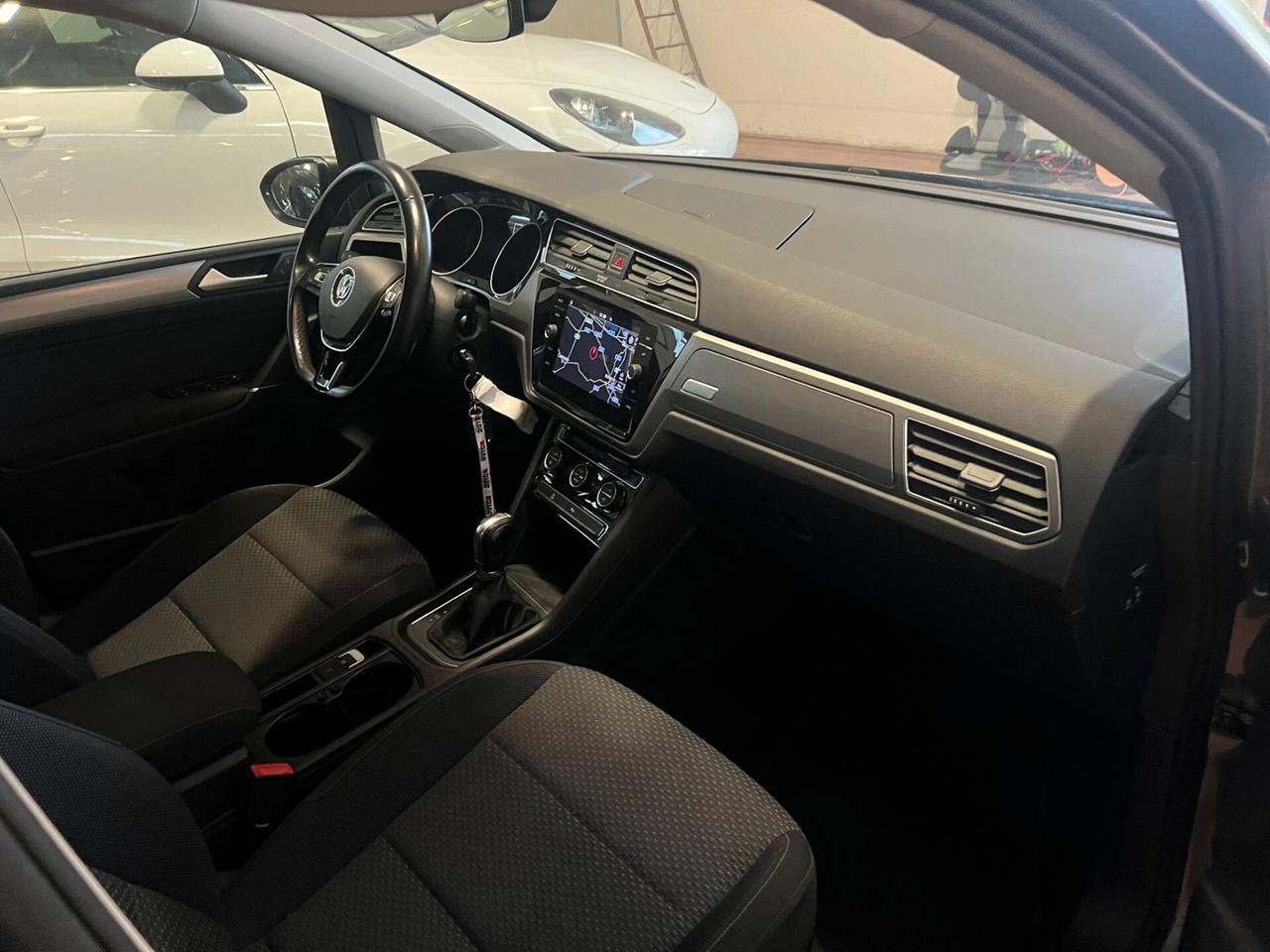 Volkswagen Touran 1.6 TDI 115 CV SCR DSG Business BlueMotion Technology