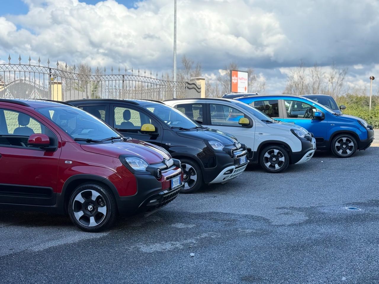 Fiat Panda Pandina Cross 1.0 firefly 70cv hybrid Blu Italia