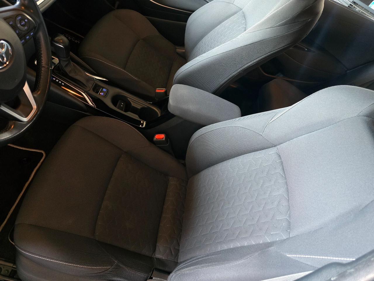 Toyota Corolla Touring Sports 1.8 Hybrid Business