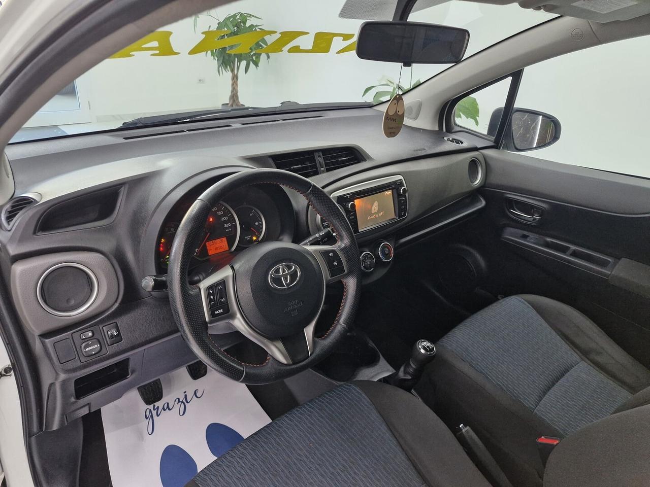 TOYOTA YARIS 1.0 BENZINA 69CV X NEOPATENTATI