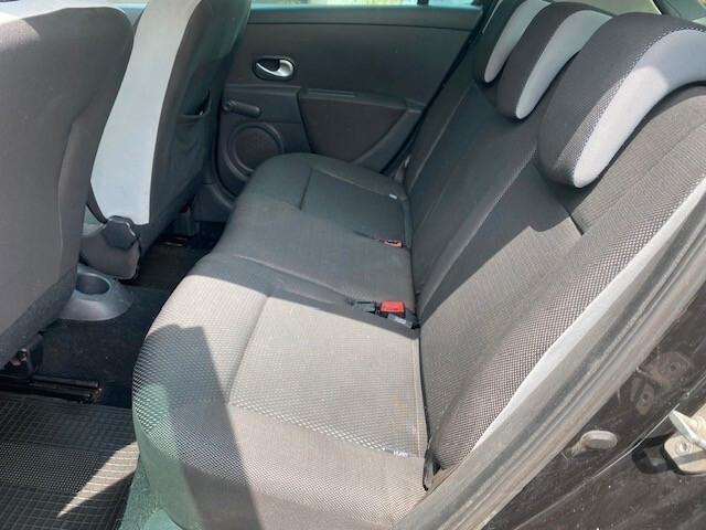 Renault Clio 1.2 16V 5 porte GPL