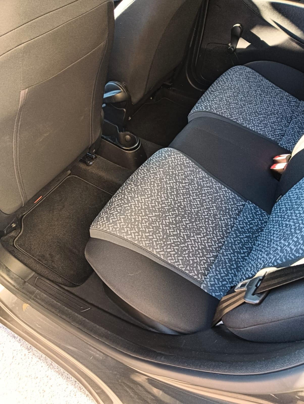 Lancia Ypsilon 1.0 FireFly 5 porte S&S Hybrid Ecochic Silver