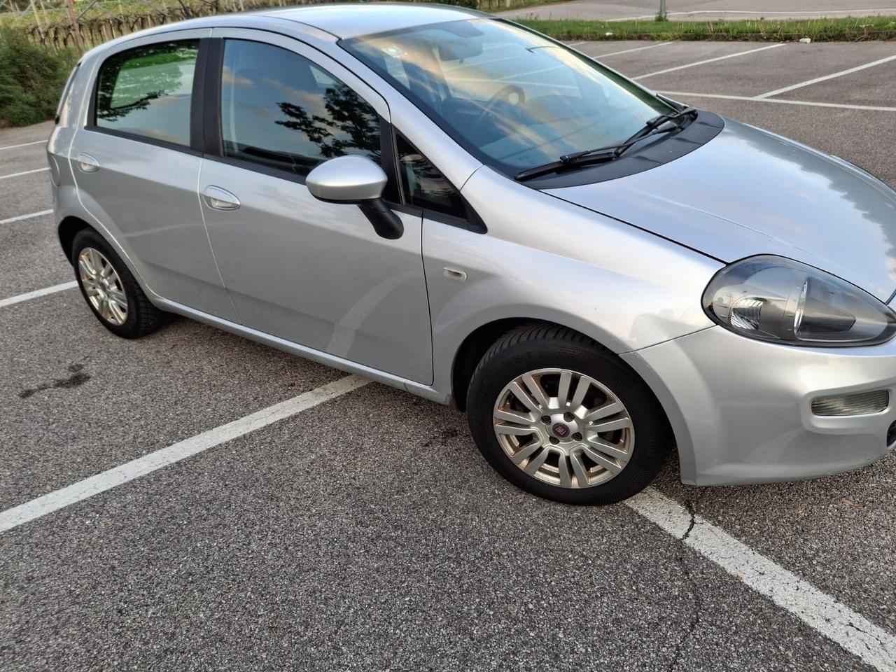 Fiat Punto 1.3 MJT II 75 CV 5 porte Lounge NEOPATENTATI