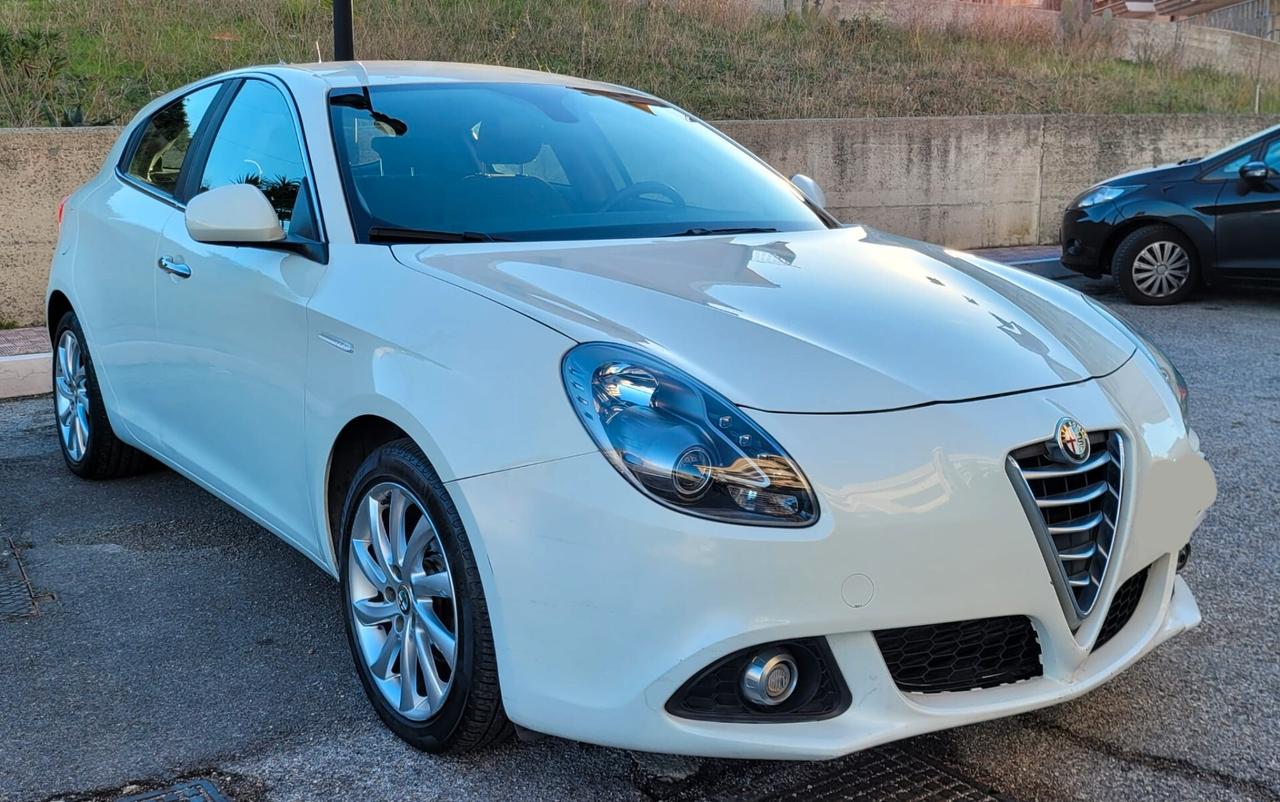 Alfa Romeo Giulietta 1.6 JTDm-2 105 CV Distinctive