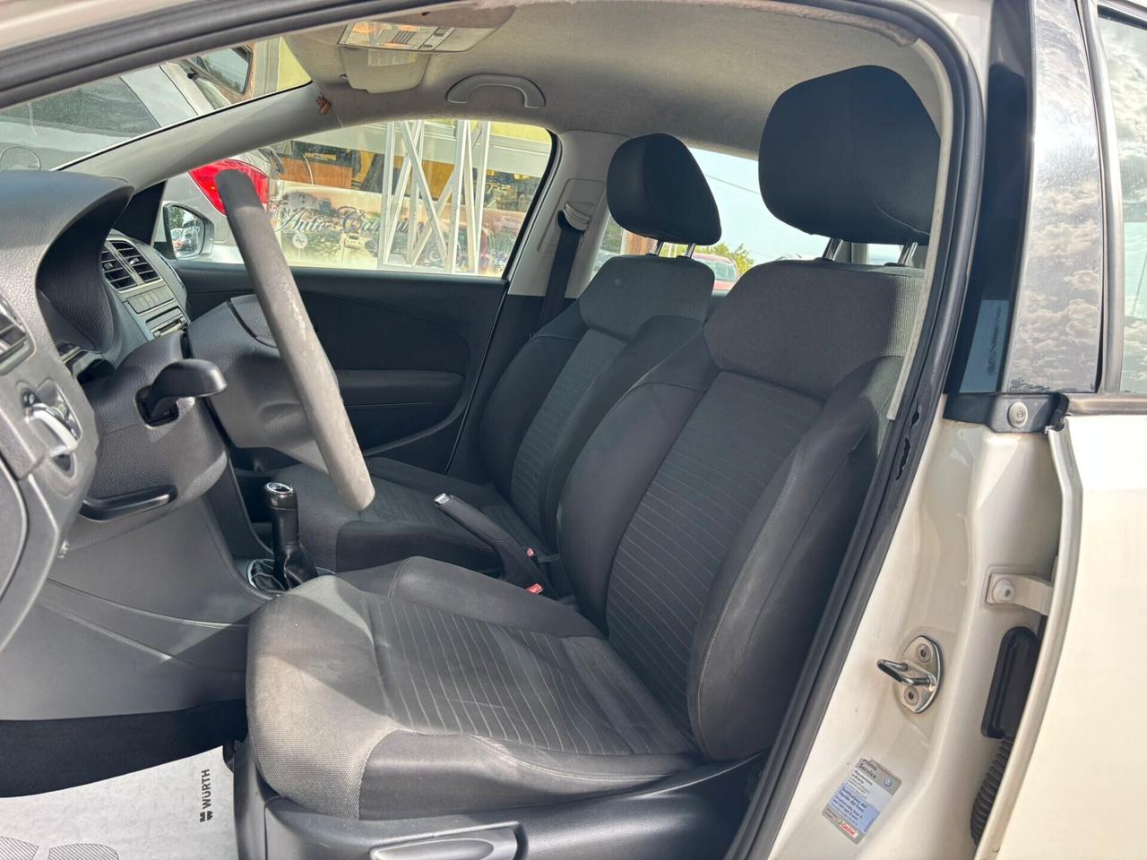 VOLKSWAGEN POLO 1.2 B - 2009