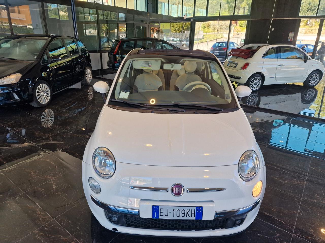 Fiat 500 1.2 by Gucci Cabrio, 136 mila chilometri.