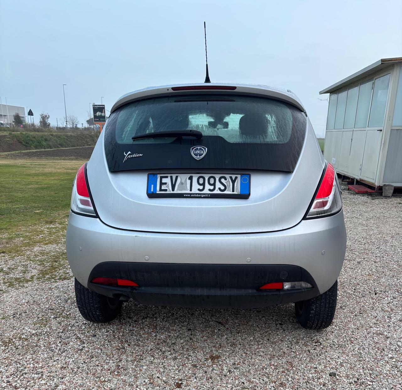 Lancia Ypsilon 0.9 TwinAir 85 CV 5 porte Metano Ecochic Gold