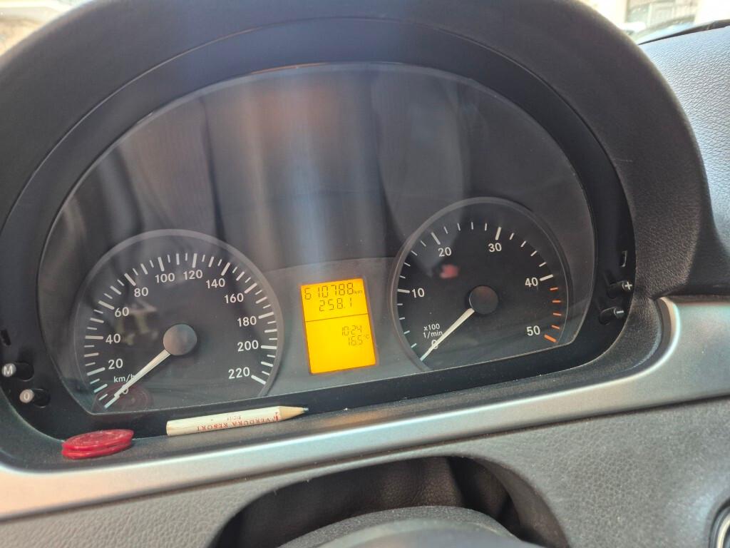 Mercedes Viano 2.2 CDI 8 POSTI Kombi Compact